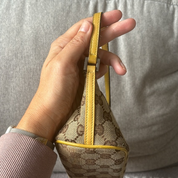 Gucci Vintage Boat Pochette GG Canvas Shoulder Bag. - Picture 7 of 9